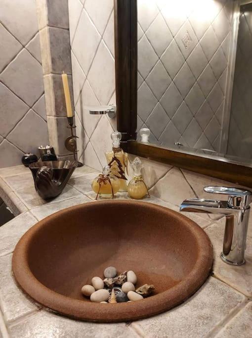 Όμορφο, Άνετο Ζεστά Διακοσμημένο Διαμέρισμα Терми Екстериор снимка
